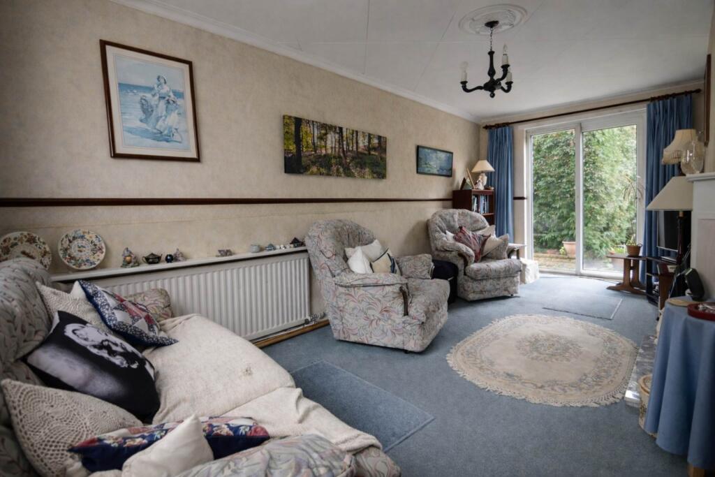 Additional image 4 of Knolles Crescent, Welham Green