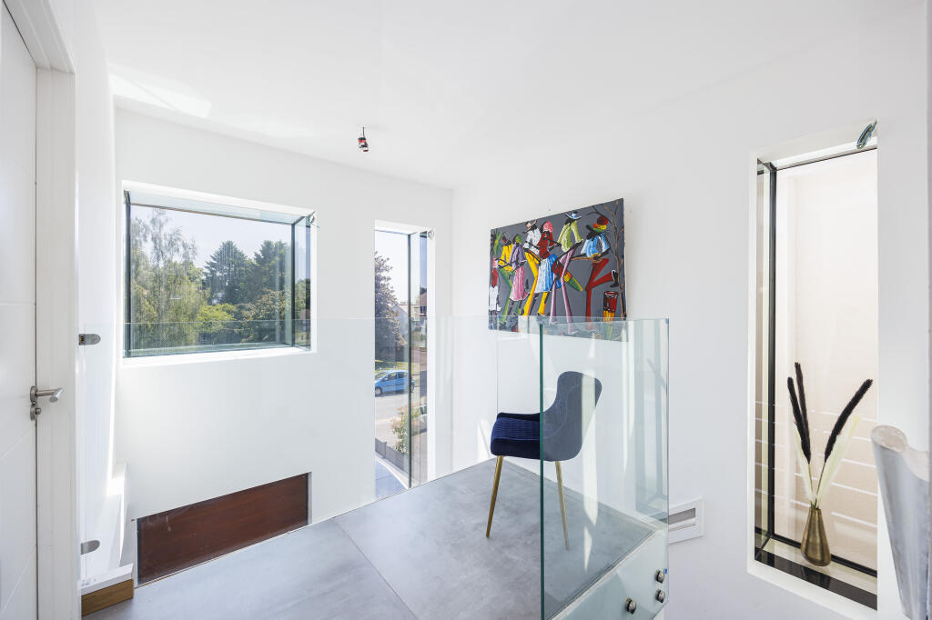 Additional image 15 of Charmouth Road, St. Albans, AL1