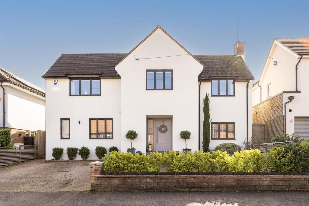 Granby Avenue, Harpenden