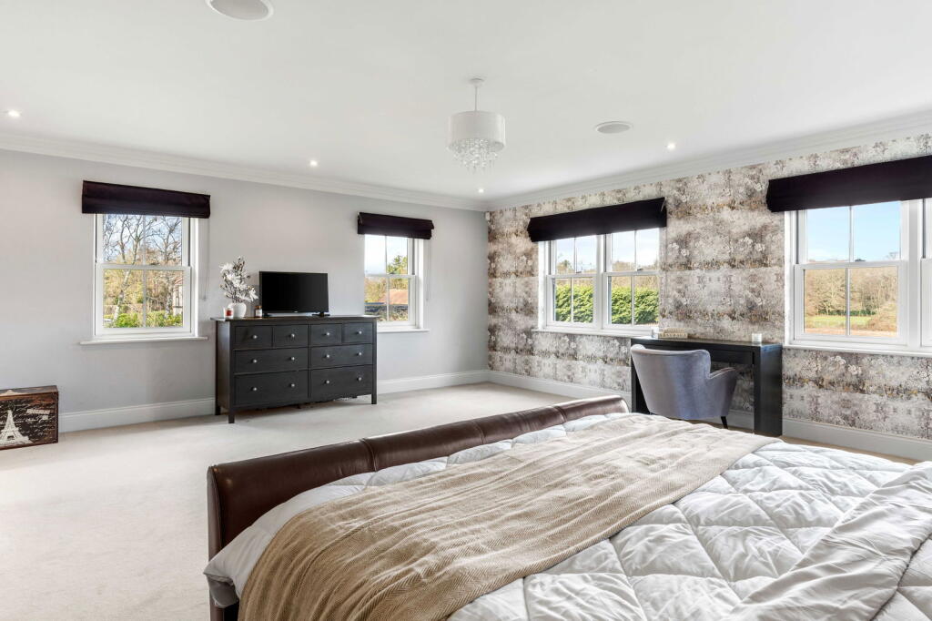 Additional image 26 of Pottersheath Road, Welwyn, AL6 9SY