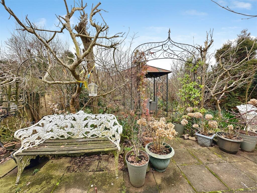 Additional image 27 of Seggs Lane, Alcester