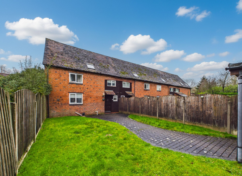 Newhouse Lane, Upton Warren, B61