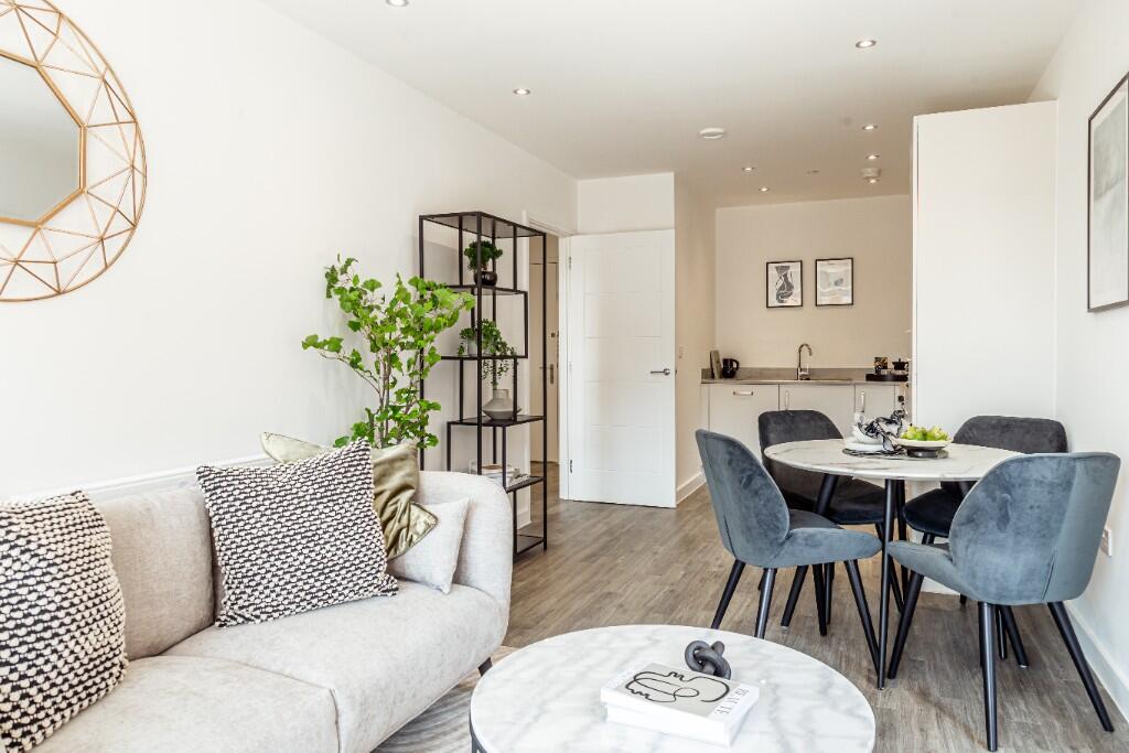 Aspect House,
Hilltop Way
Hatfield
AL10 8FL