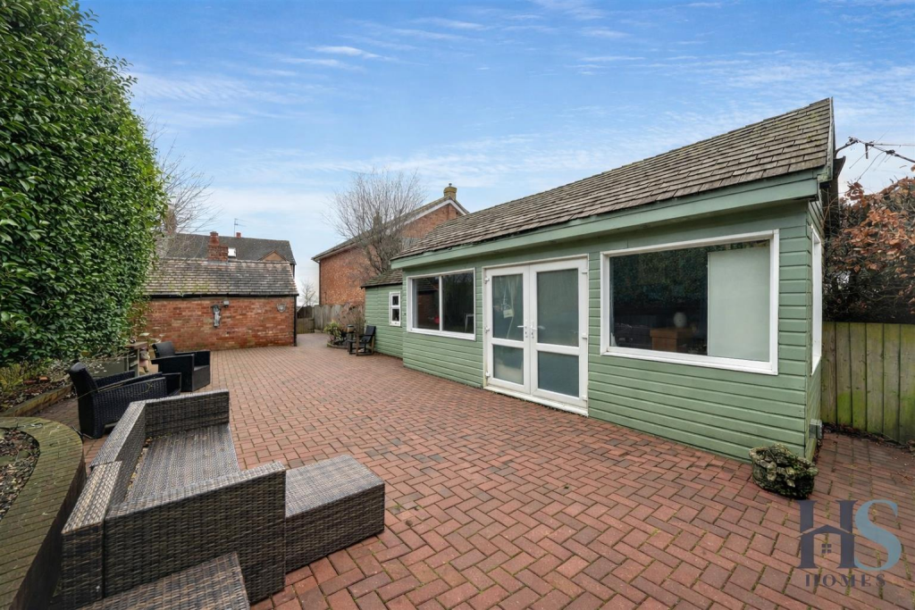 Additional image 2 of Barley Mow Lane, Catshill, Bromsgrove