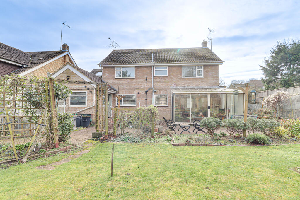 Additional image 19 of Ridgewood Drive, Harpenden, Hertfordshire, AL5