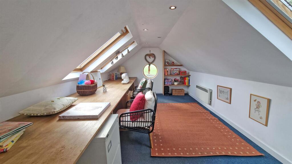 Additional image 29 of Grimpits Lane, Headley Heath