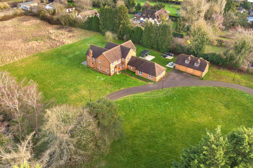 Additional image 45 of Pottersheath Road, Welwyn, AL6 9SY