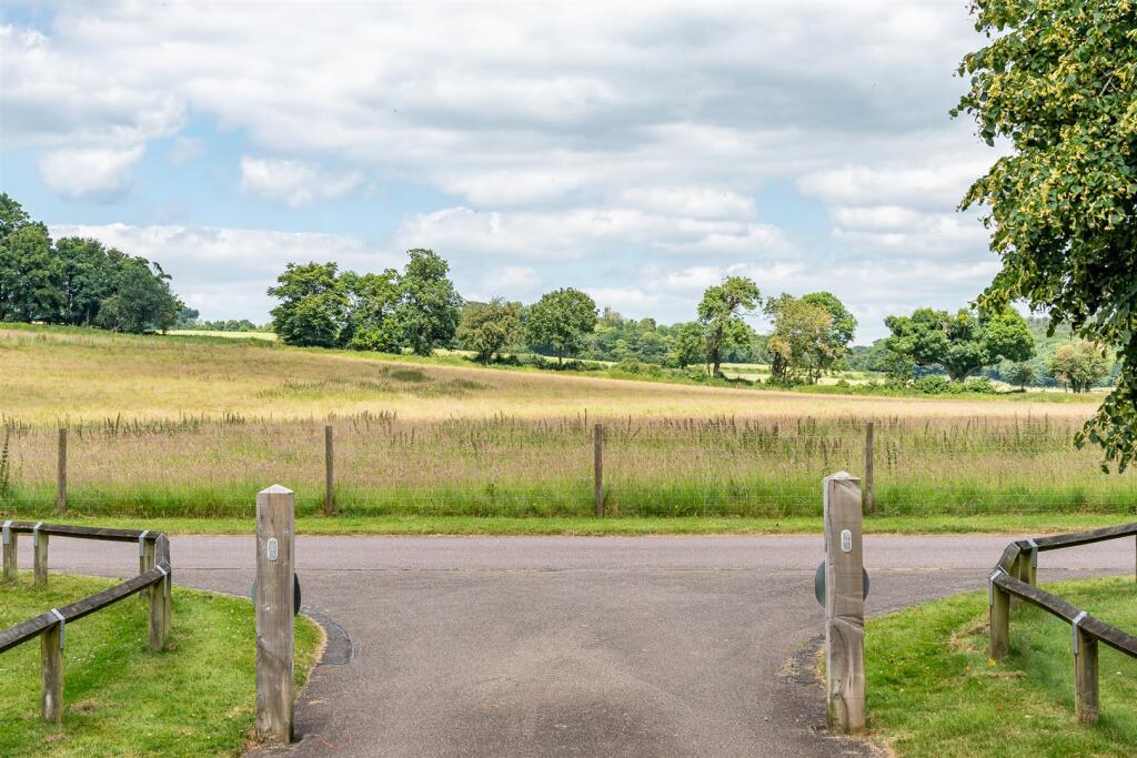 Additional image 30 of The Walled Garden, Tewin Water, Welwyn