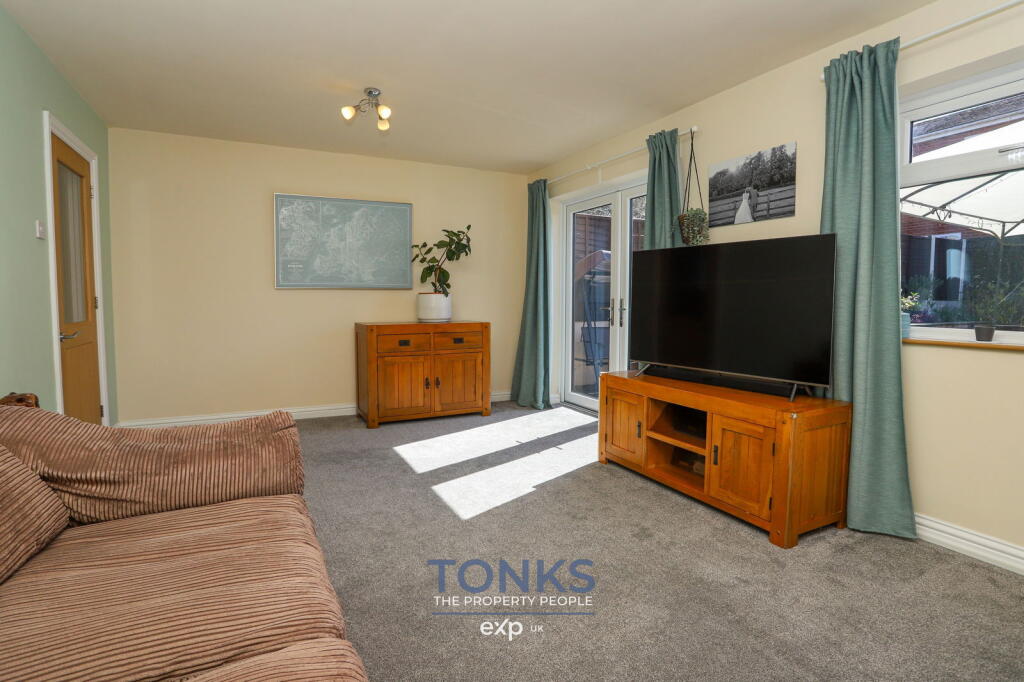 Additional image 8 of Hamilton Avenue, Halesowen, B62 8SZ