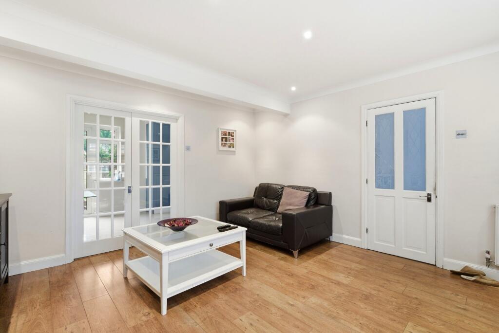 Additional image 12 of Spooners Drive, Park Street, St. Albans, Hertfordshire, AL2