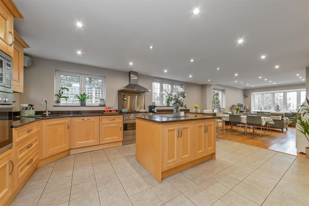 Additional image 8 of Kentish Lane, Brookmans Park