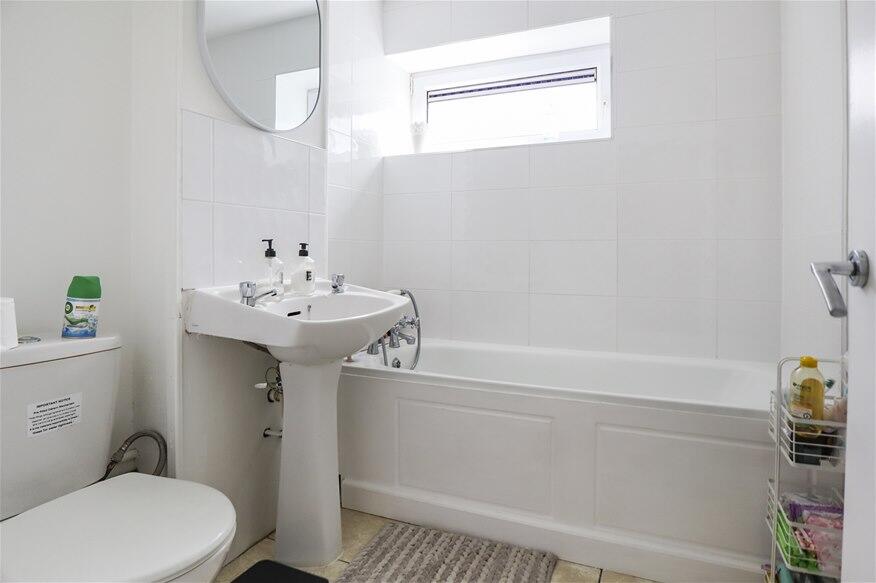 Additional image 8 of Clarendon Road, Harpenden, AL5