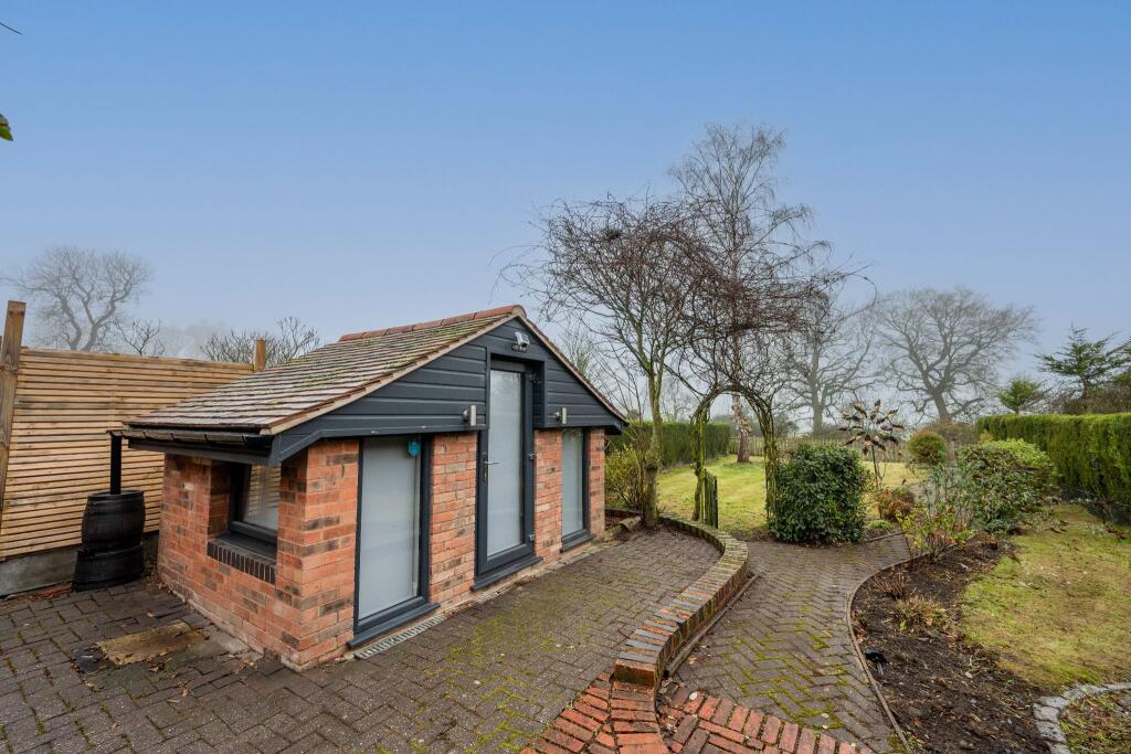 Additional image 7 of Evesham Road, Cookhill, Alcester, B49