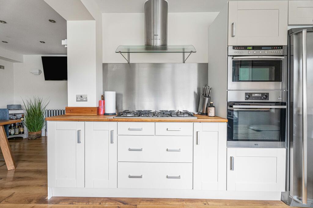 Additional image 6 of Great North Road, Welwyn, AL6