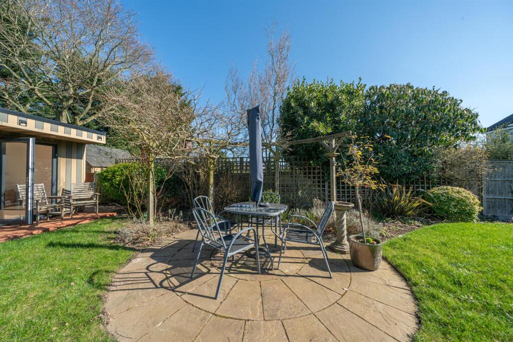 Additional image 40 of Ragged Hall Lane, St. Albans