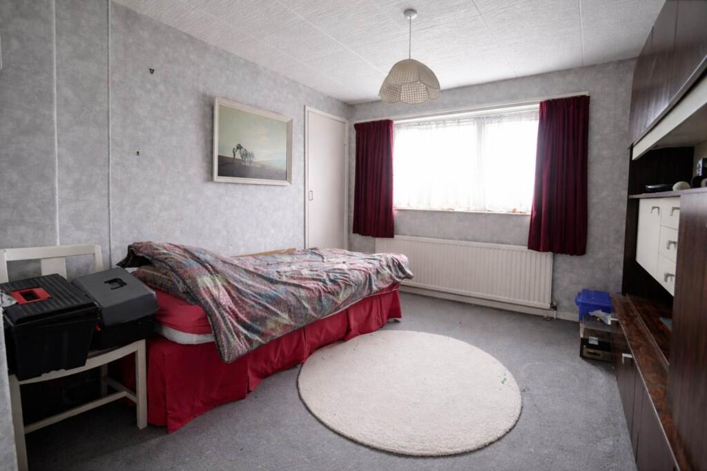 Additional image 9 of Knolles Crescent, Welham Green