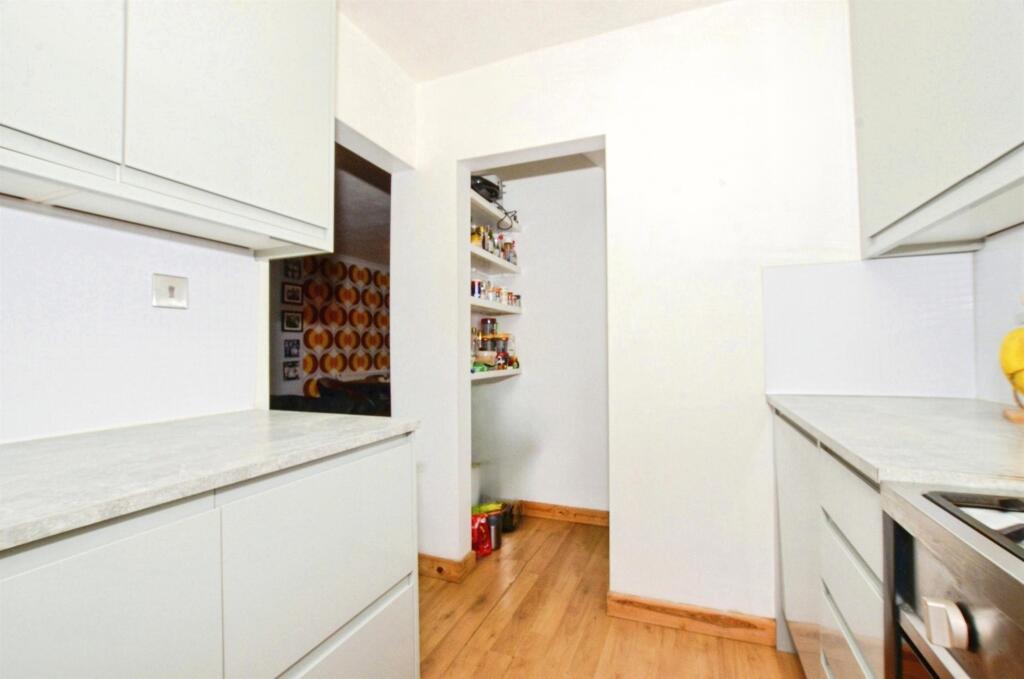 Additional image 16 of The Cleave, Harpenden