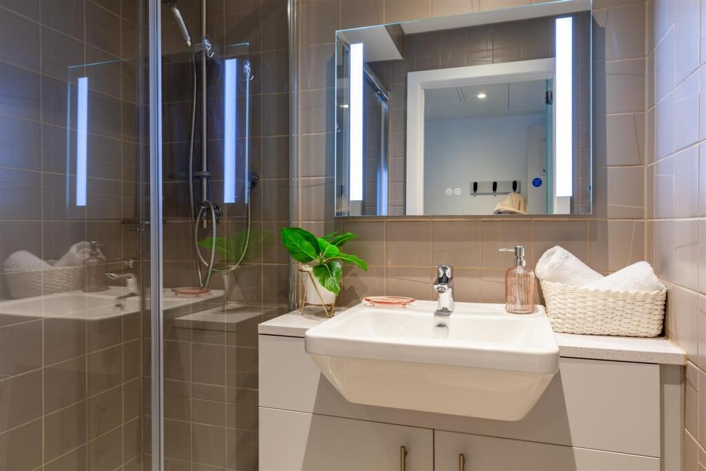 Additional image 40 of Birmingham | Student | September