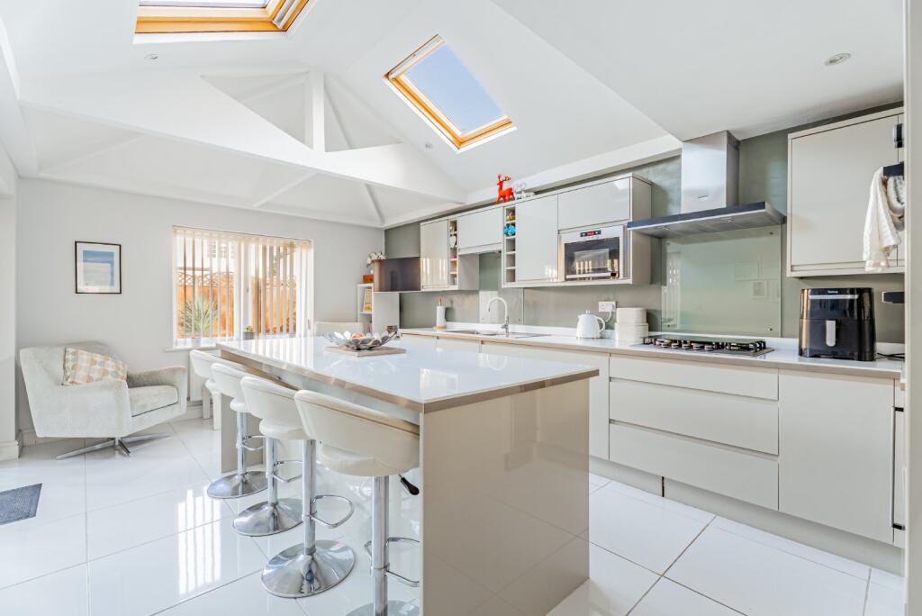 Cedarwood Drive, St. Albans, Hertfordshire, AL4