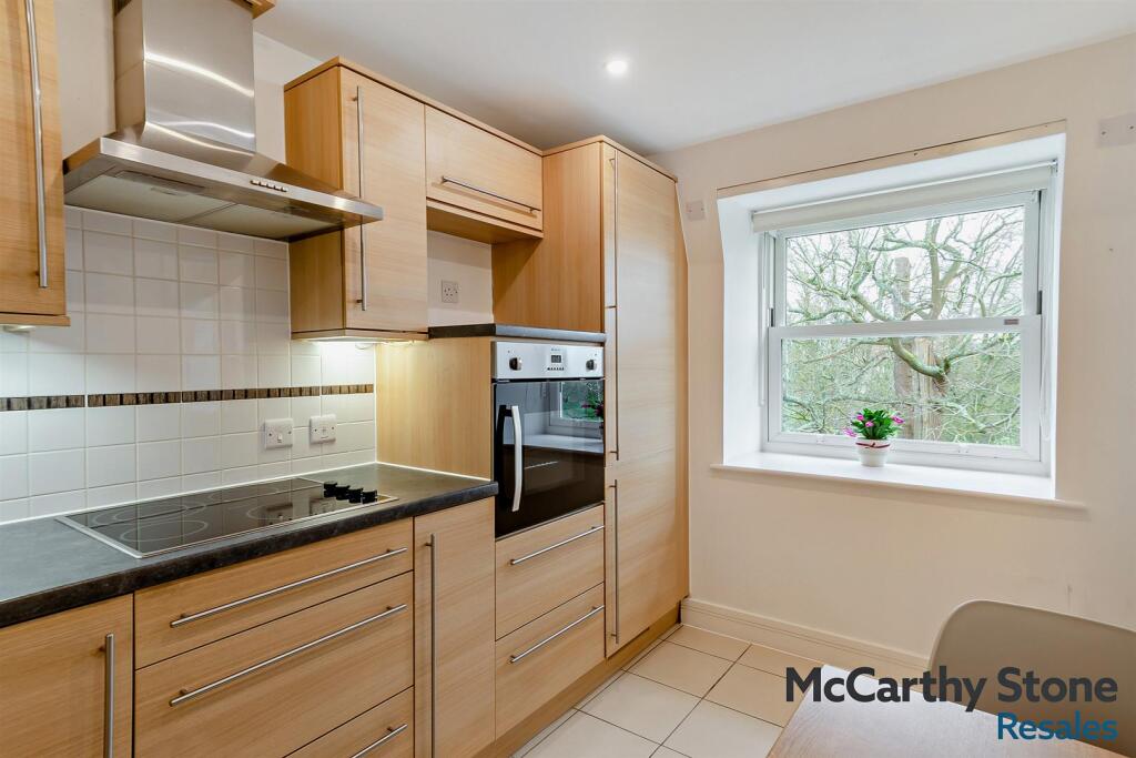 Additional image 7 of Peel Court, College Way, Welwyn Garden City, Hertfordshire, AL8 6DG