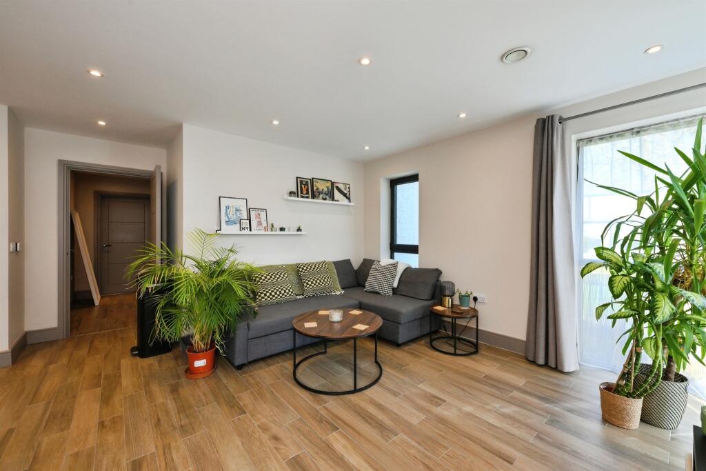 Additional image 20 of Groom Place, Welwyn Garden City