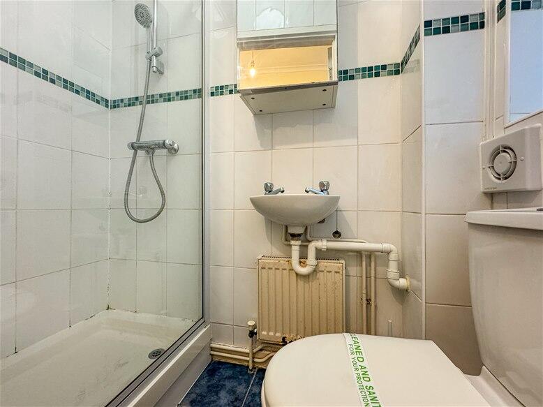 Additional image 9 of Carlton Road, Harpenden, AL5