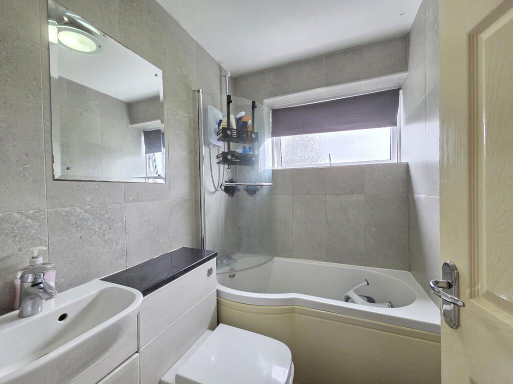 Additional image 3 of Apperley Way, Halesowen, West Midlands, B63 2xp