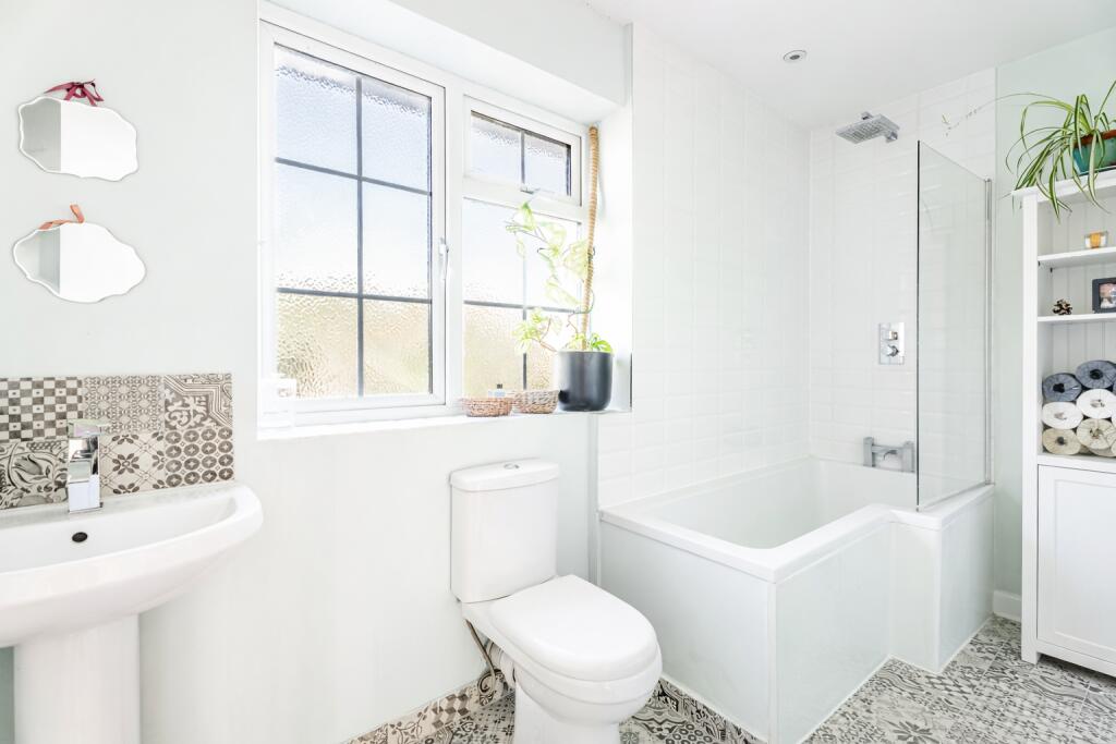 Additional image 8 of Selwyn Crescent, Hatfield, Hertfordshire, AL10