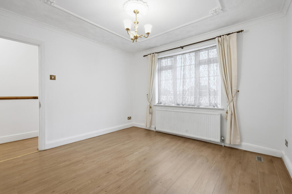 Additional image 14 of Mount Drive, Park Street, St. Albans