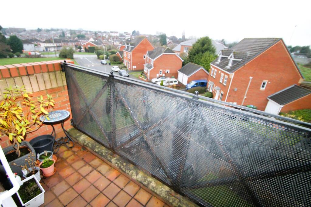 Additional image 8 of Cavalier Drive, Halesowen