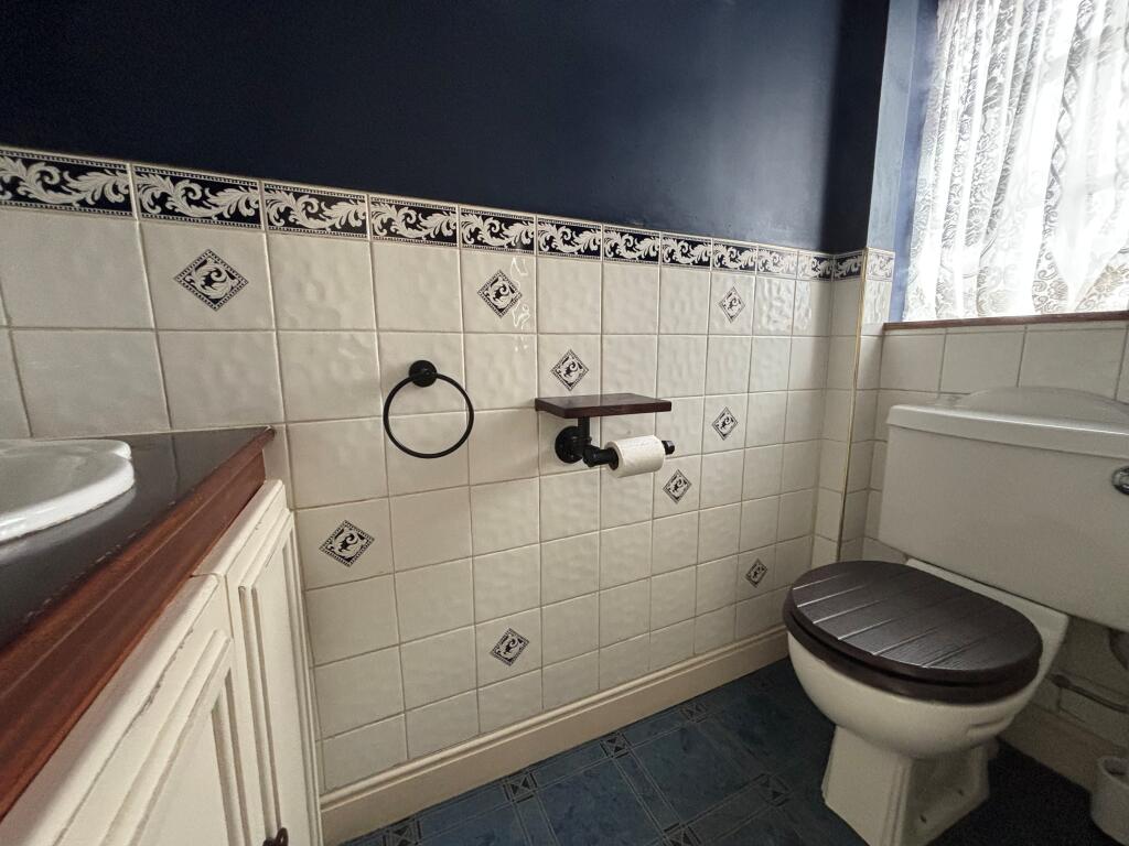 Additional image 8 of Roe Green Close, HATFIELD