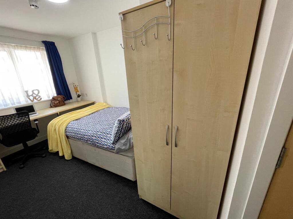 Additional image 5 of 18-20 Dawlish Road