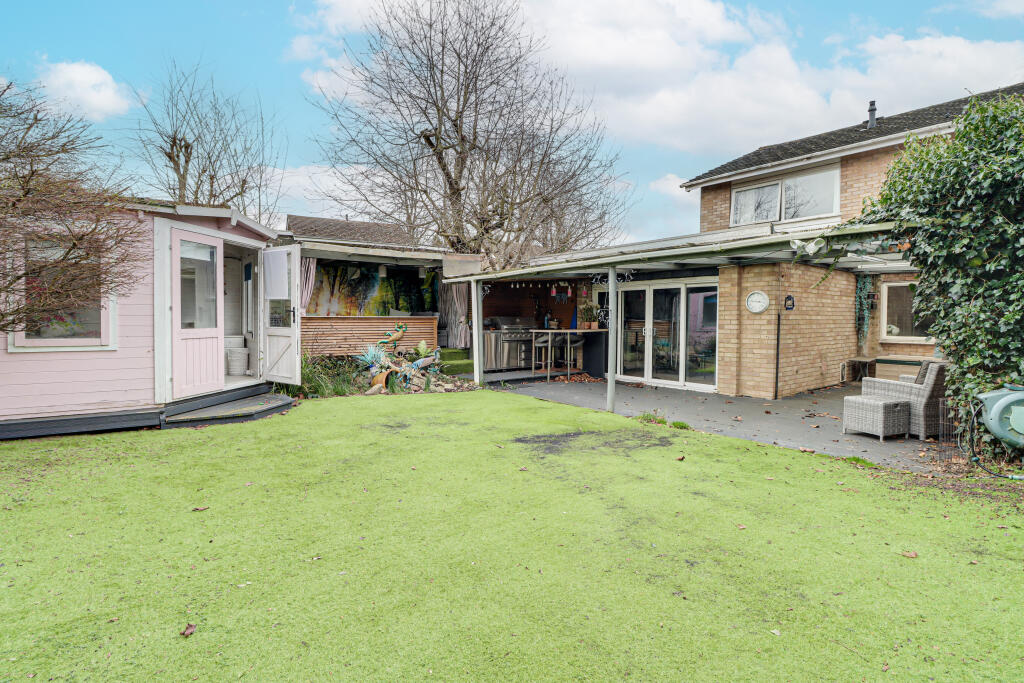 Additional image 20 of Meadowcroft, St. Albans, Hertfordshire, AL1