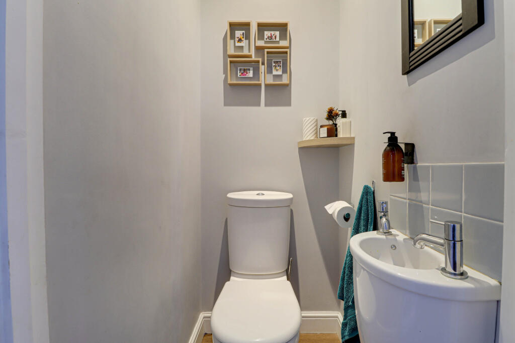 Additional image 6 of Piggottshill Lane, Harpenden, Hertfordshire, AL5