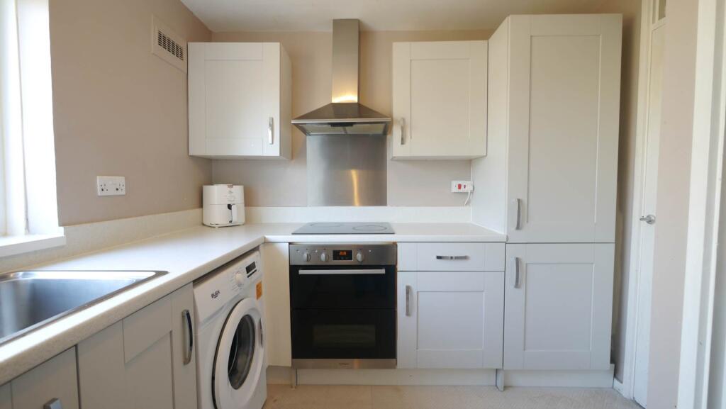 Additional image 4 of Wellfield Close, Hatfield