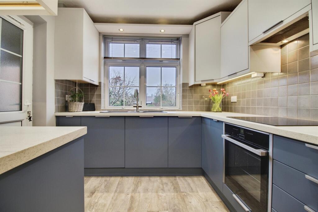 Additional image 6 of Woodhall Lane, Welwyn Garden City