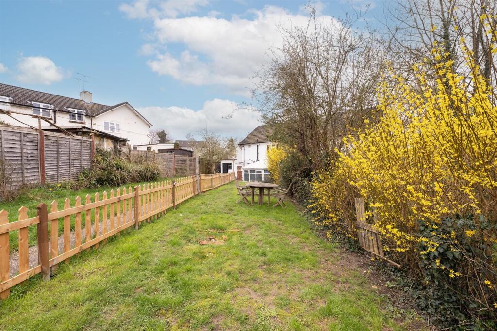 Additional image 10 of Pickford Hill, Harpenden