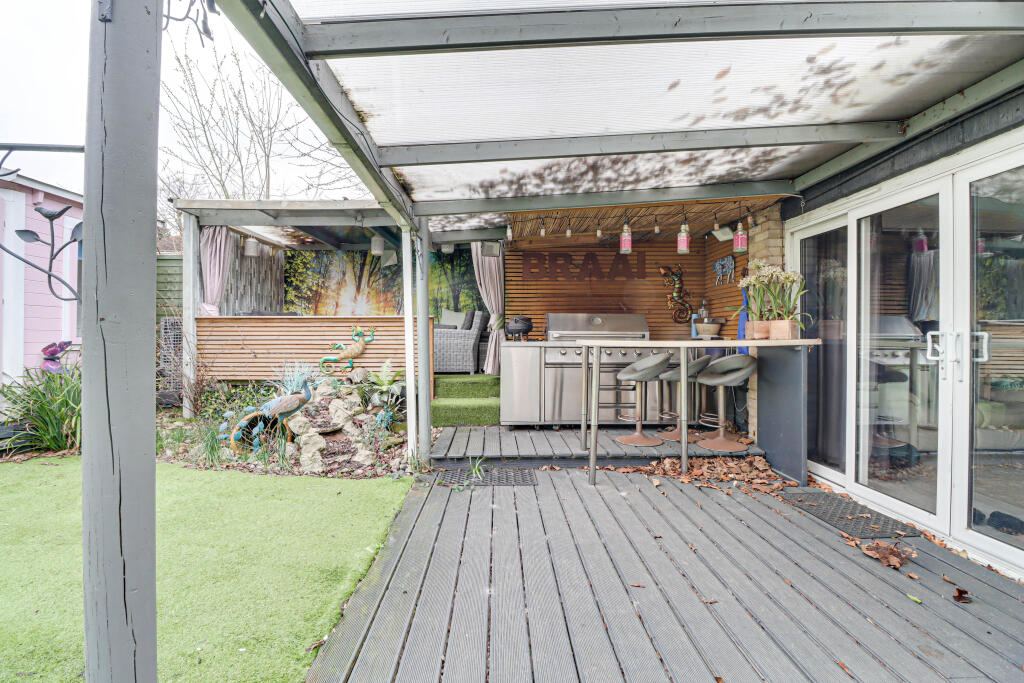 Additional image 21 of Meadowcroft, St. Albans, Hertfordshire, AL1