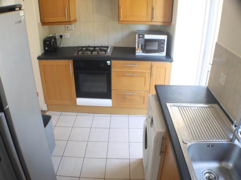 Additional image 6 of Bishops Rise, Hatfield, Hertfordshire