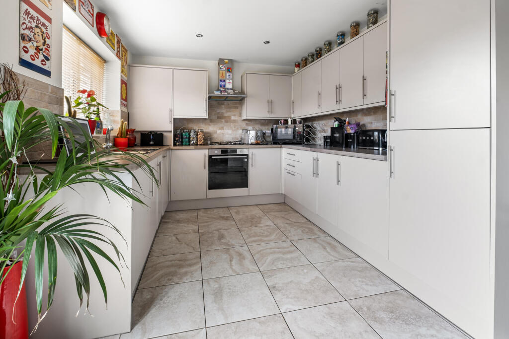 Additional image 4 of New Road, Bromsgrove B60 2LH