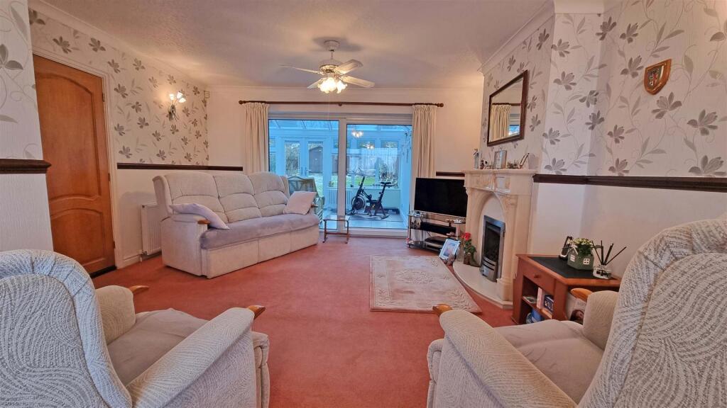 Additional image 2 of Douglas Road, Hollywood