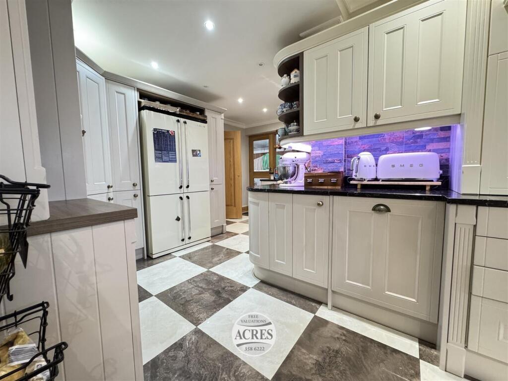 Additional image 24 of Englestede Close, Handsworth Wood, Birmingham