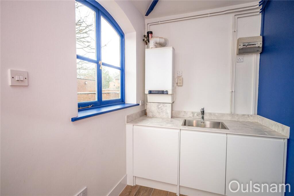 Additional image 8 of South Crescent, Bromsgrove, Worcestershire, B60