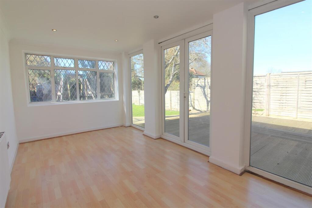 Additional image 7 of Roestock Gardens, Colney Heath, St. Albans