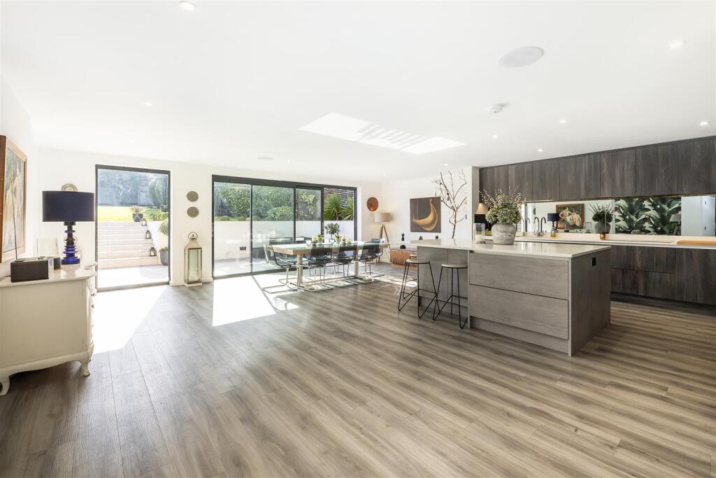 Additional image 4 of Granby Avenue, Harpenden