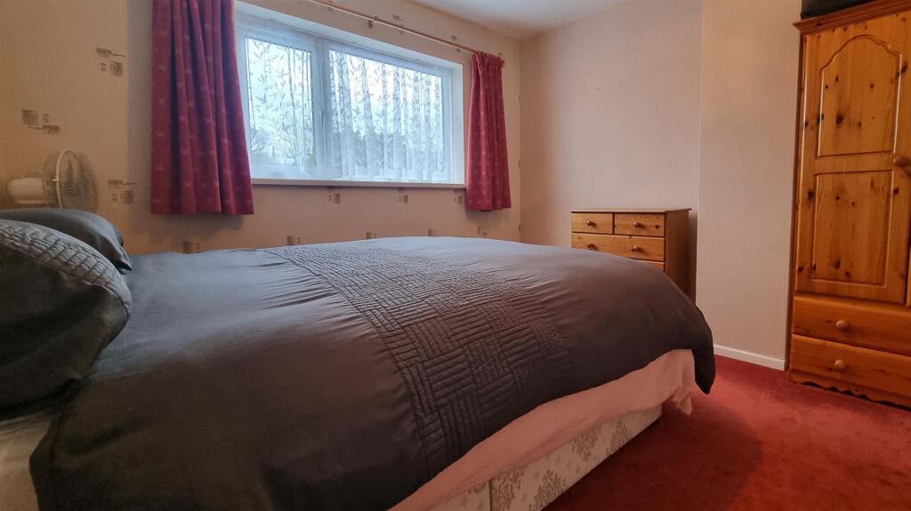 Additional image 10 of Douglas Road, Hollywood