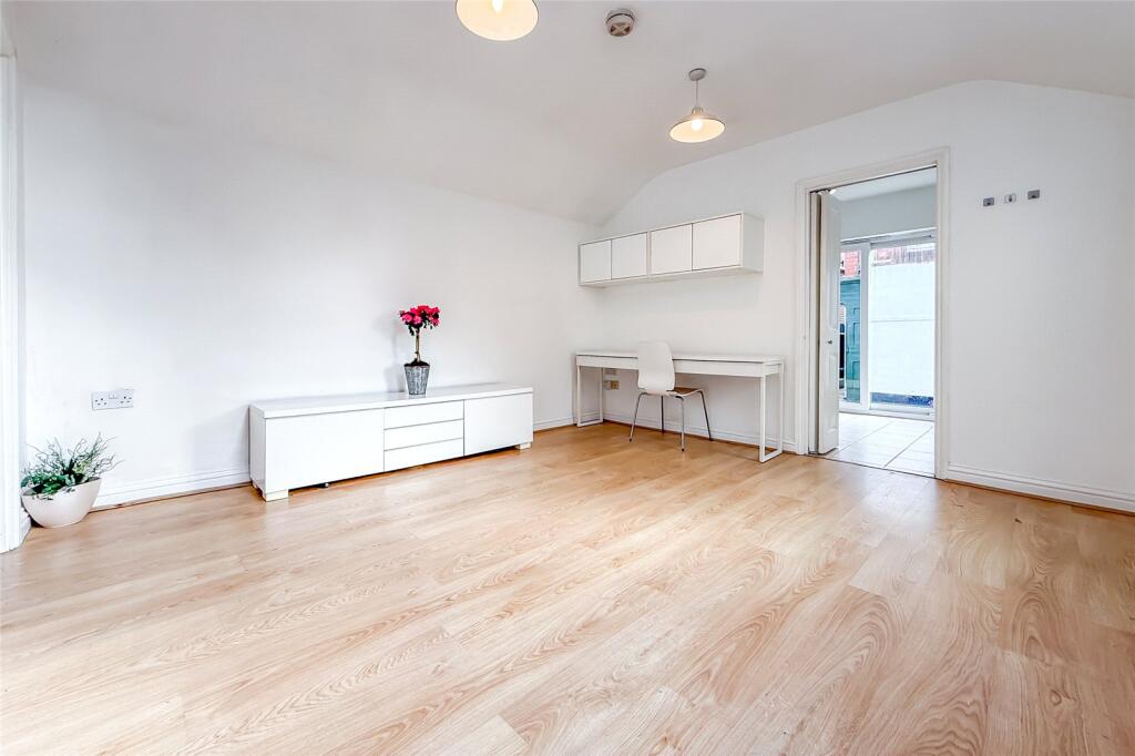 Additional image 11 of Hatfield Road, St. Albans, Hertfordshire, AL1