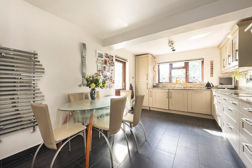 Additional image 6 of Old Orchard, Park Street, St Albans, Herts, AL2