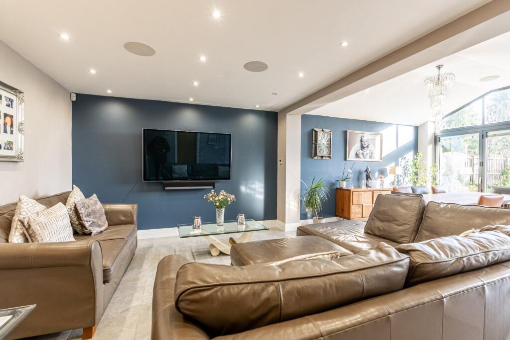 Additional image 2 of Cuckmans Drive, St. Albans, AL2