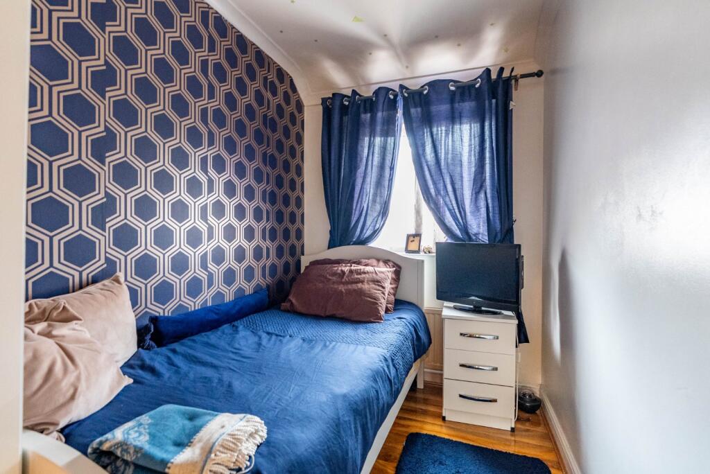 Additional image 7 of Dellfield, St. Albans, Hertfordshire, AL1